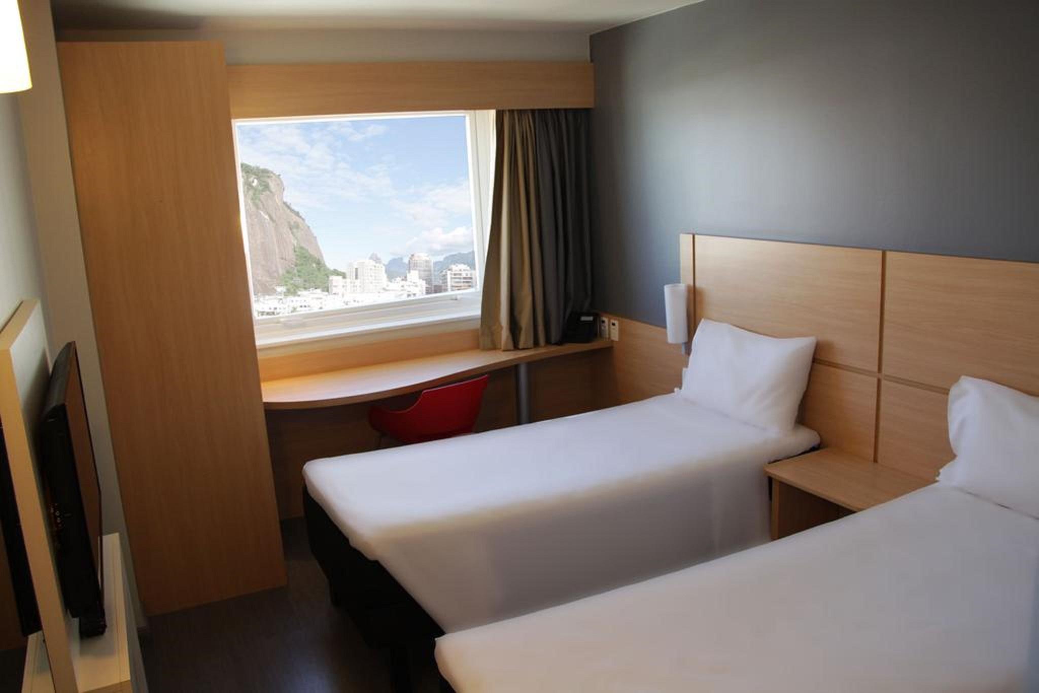 ibis Copacabana Posto 5 Hotel